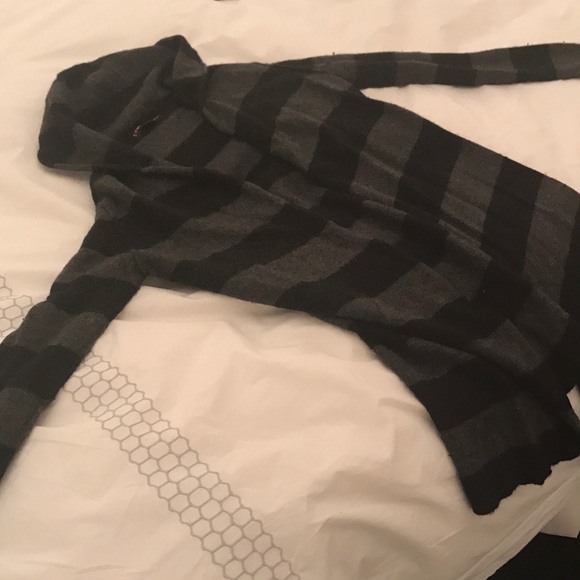 Cardigan - Picture 2 of 2